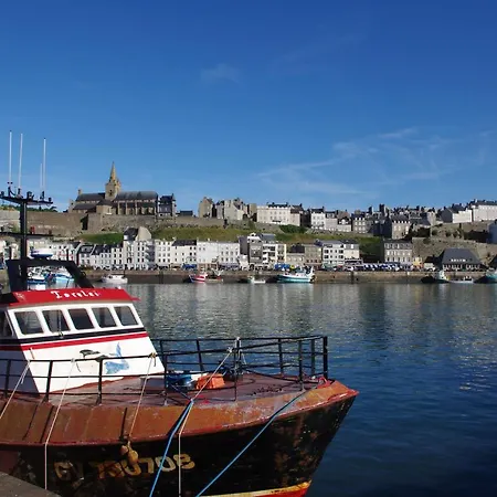 Charmante Maison De Pecheur En Baie Du Mont Saint Michel Genêts