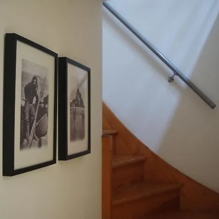 Charmante Maison De Pecheur En Baie Du Mont Saint Michel