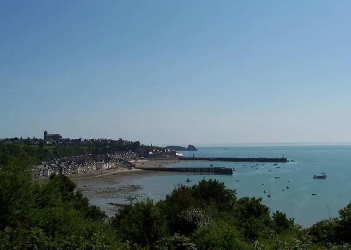 Charmante Maison De Pecheur En Baie Du Mont Saint Michel * Genêts